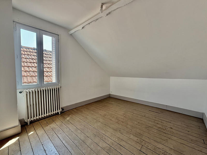 Maison - 91 m² - 6 pièces