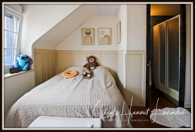 Maison - 430 m² - 18 pièces