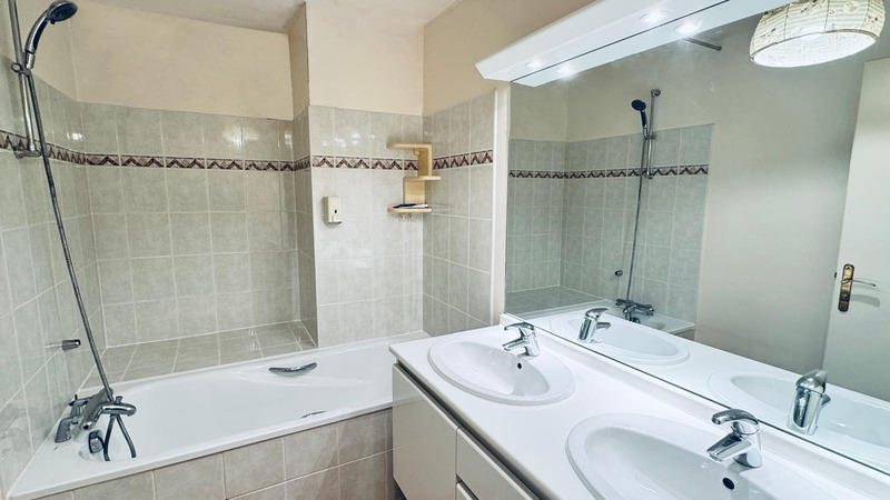 Appartement - 64 m² - 3 pièces