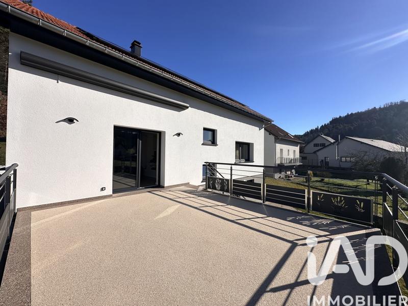 Maison - 170 m² - 8 pièces