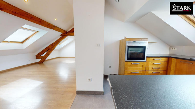 Appartement - 100 m² - 4 pièces