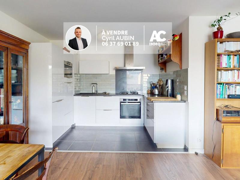 Appartement - 91 m² - 4 pièces