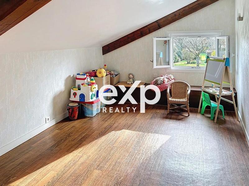 Maison - 158 m² - 6 pièces