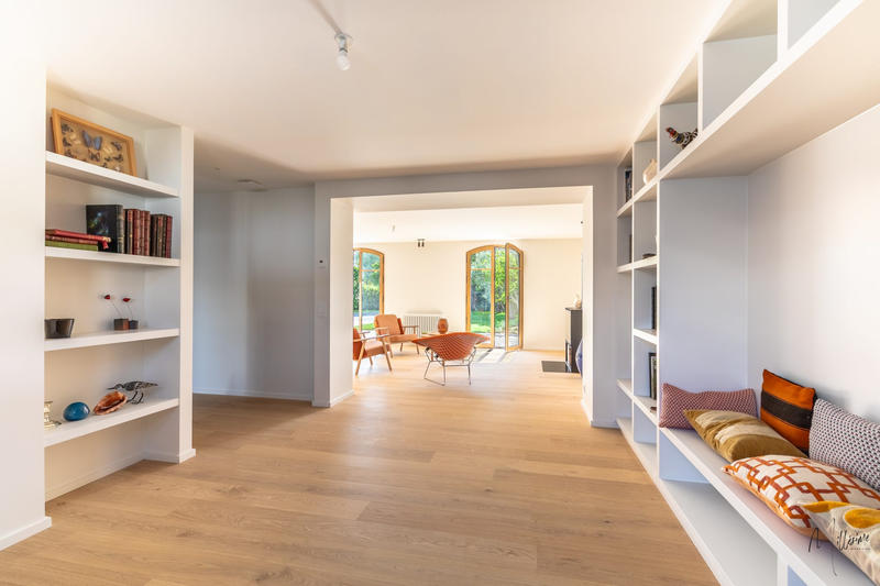 Maison - 231 m² - 7 pièces