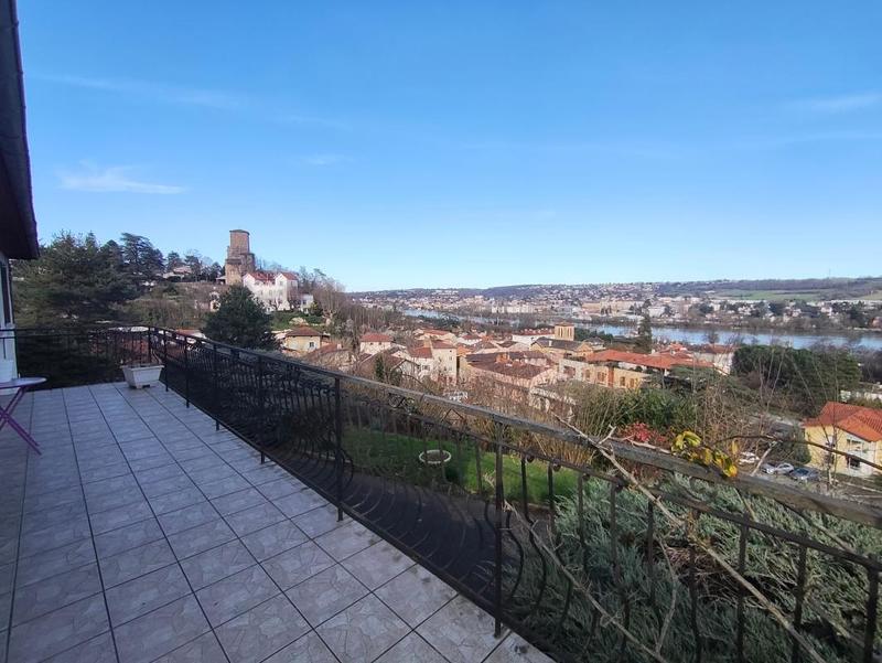 Maison - 160 m² - 6 pièces