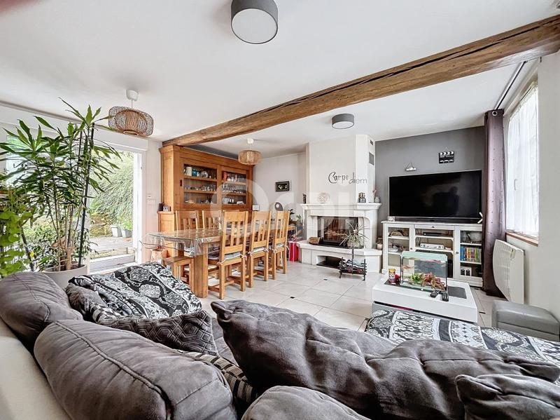 Maison - 236 m² - 7 pièces