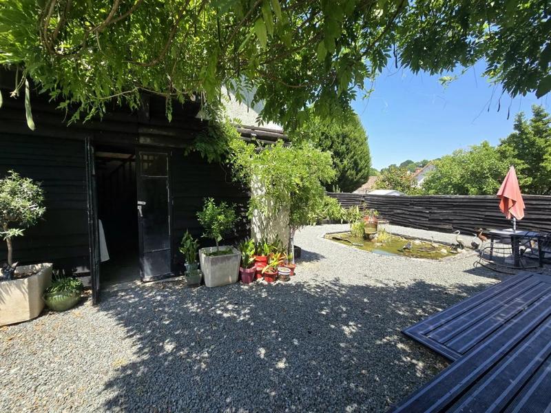 Maison de ville - 220 m² - 9 pièces