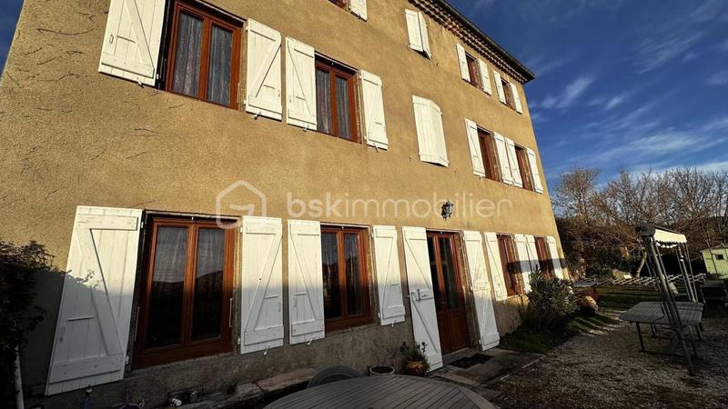 Maison ancienne - 290 m² - 8 pièces