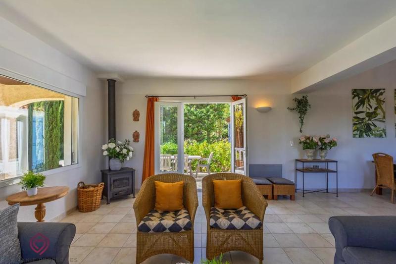 Villa - 155 m² - 6 pièces