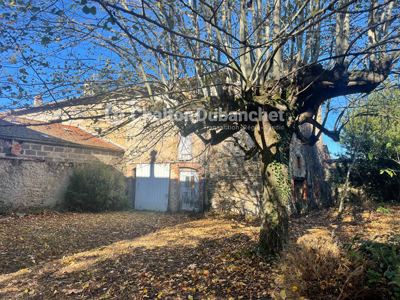 Maison - 425 m² - 8 pièces