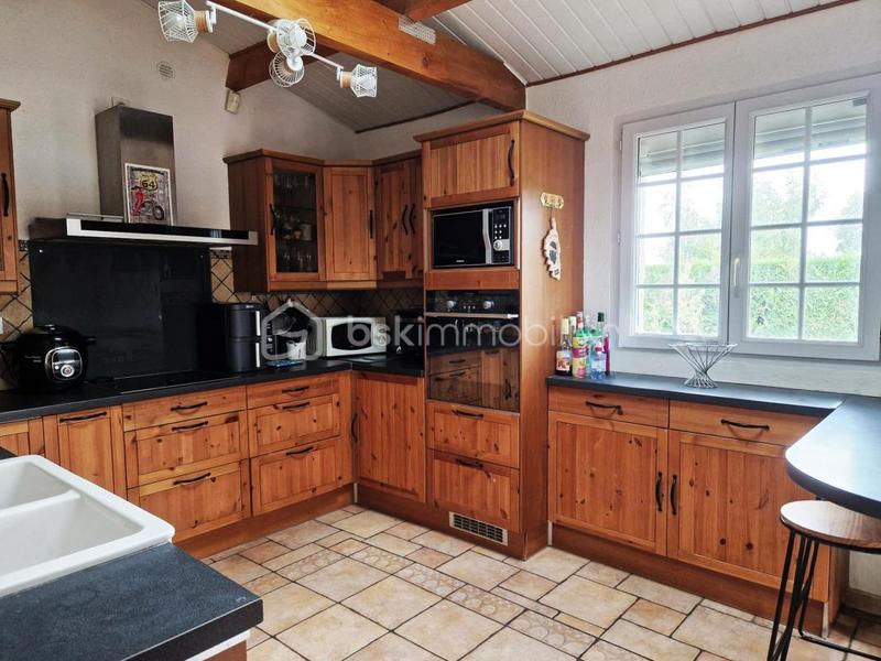 Maison - 143 m² - 7 pièces