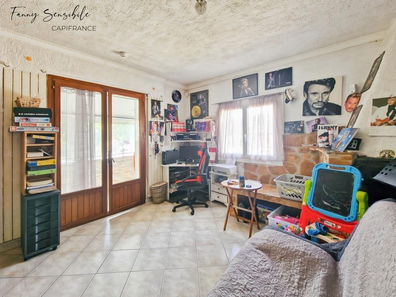 Maison - 102 m² - 4 pièces