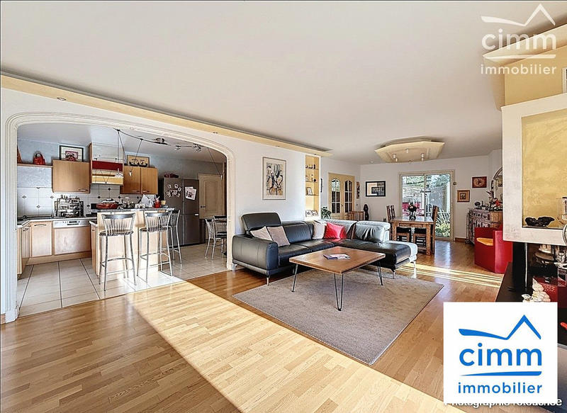 Maison - 157 m² - 6 pièces