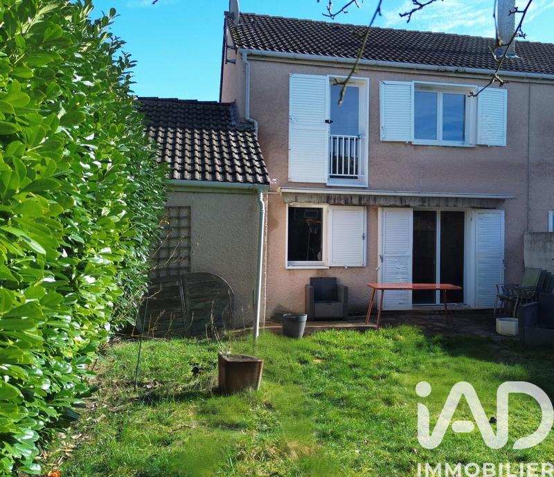 Maison - 95 m² - 5 pièces