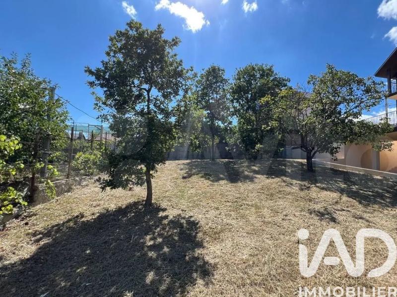 Maison - 169 m² - 8 pièces