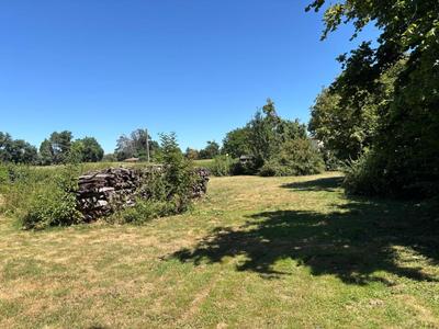 Terrain constructible - 750 m²