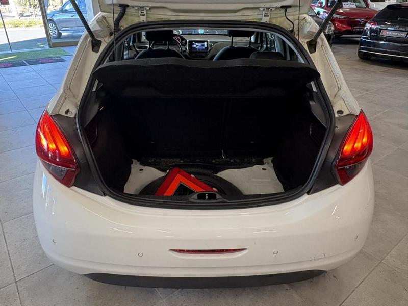 Peugeot 208 1.2i Pt 12v - 82 Berline Style Phase 2 / Garantie 12 Mois