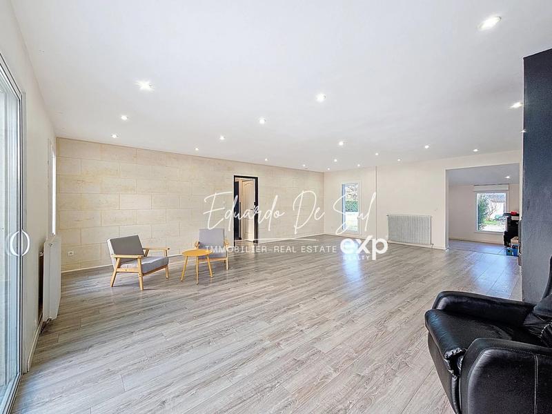 Maison - 161 m² - 6 pièces