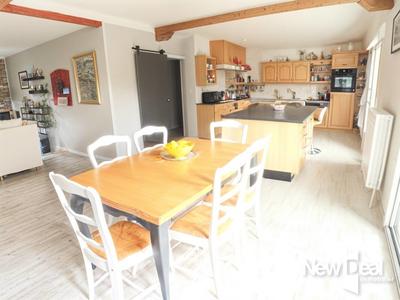 Pavillon - 170 m² - 7 pièces