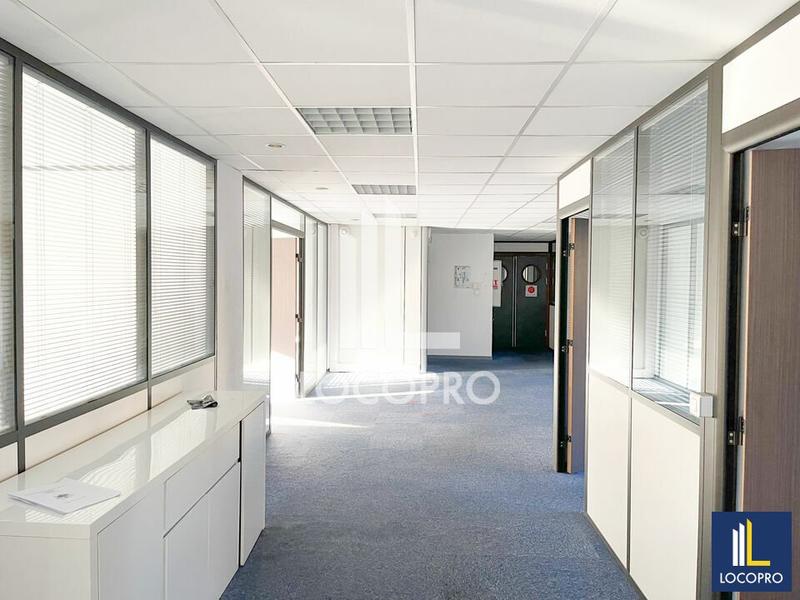 Bureau - 365 m²