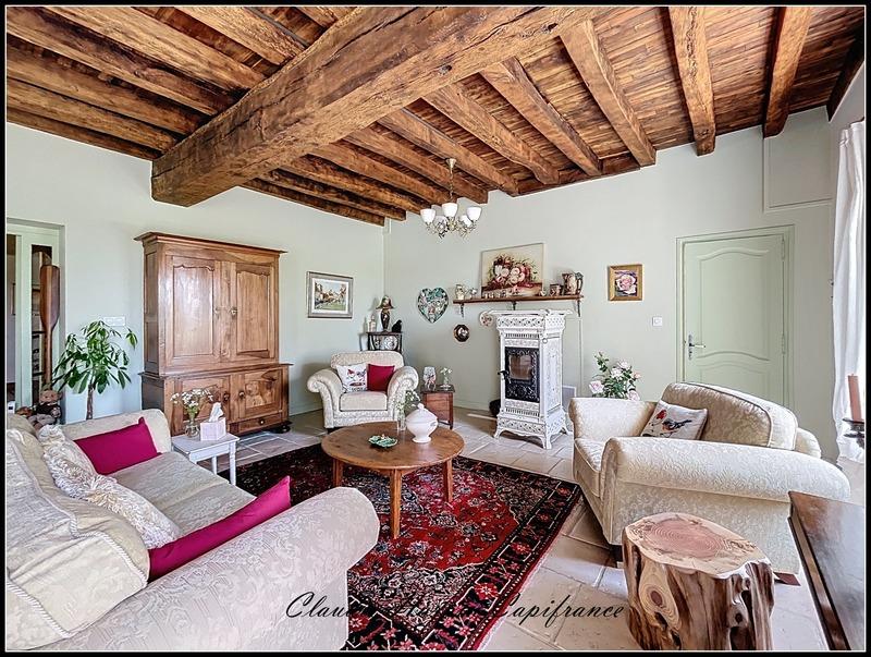 Maison - 288 m² - 8 pièces