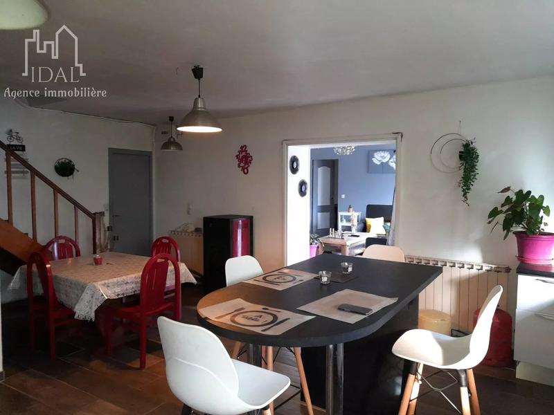 Maison - 223 m² - 10 pièces