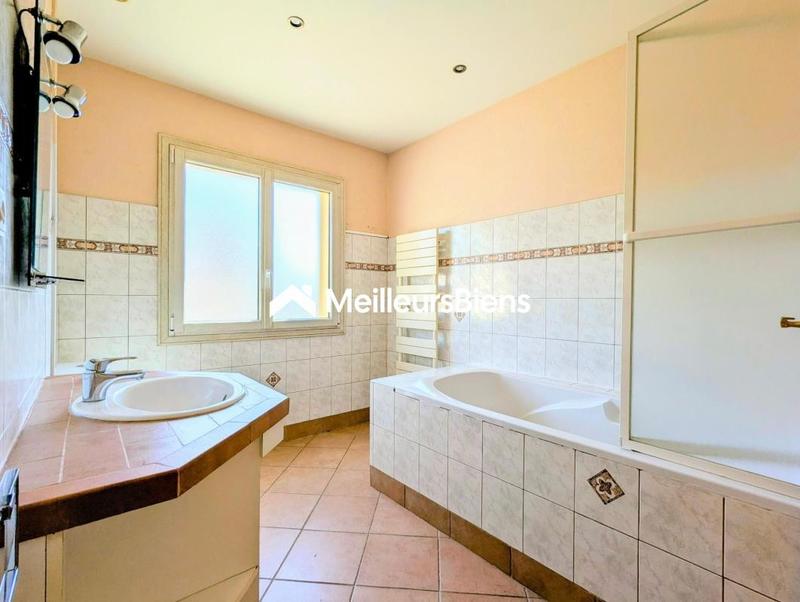 Maison - 161 m² - 5 pièces