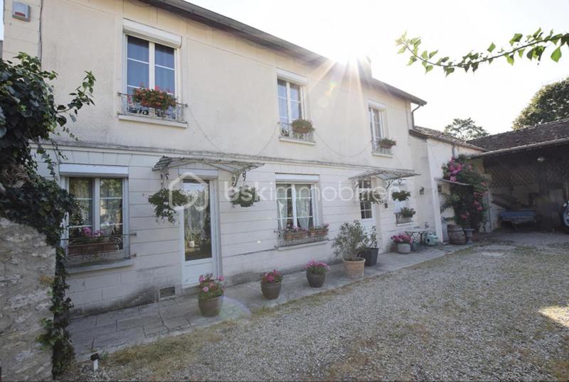 Maison - 137 m² - 6 pièces