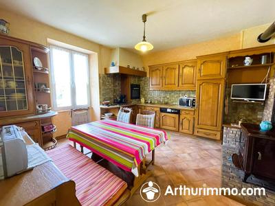 Maison - 122 m² - 5 pièces