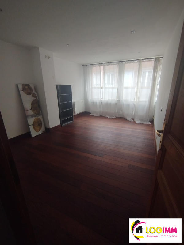 Appartement - 168 m² - 5 pièces