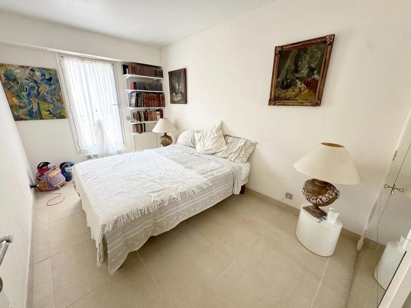 Appartement - 90 m² - 3 pièces