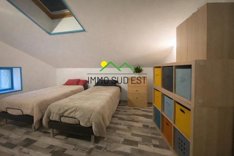 Maison de village - 84 m² - 5 pièces