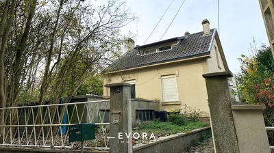 Maison - 85 m² - 5 pièces