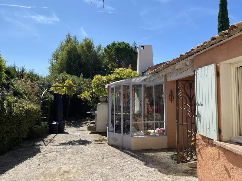 Villa - 210 m² - 7 pièces