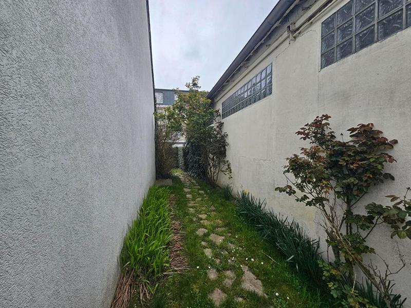 Maison - 152 m² - 9 pièces