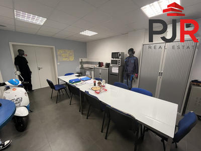 Bureau - 207 m²