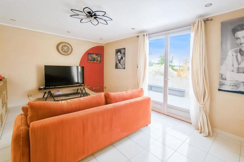 Maison - 94 m² - 4 pièces