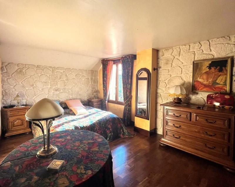 Maison ancienne - 167 m² - 8 pièces