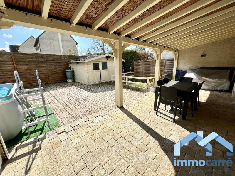 Maison traditionnelle - 142 m² - 7 pièces