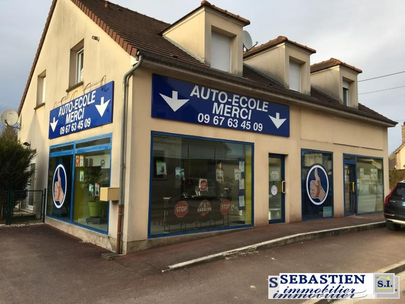 Local commercial - 30 m² - 2 pièces