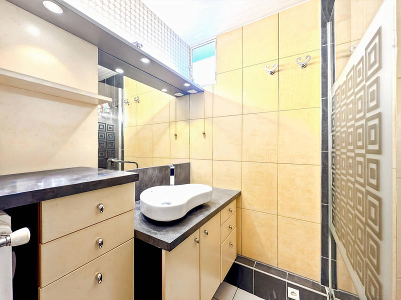 Appartement - 70 m² - 3 pièces