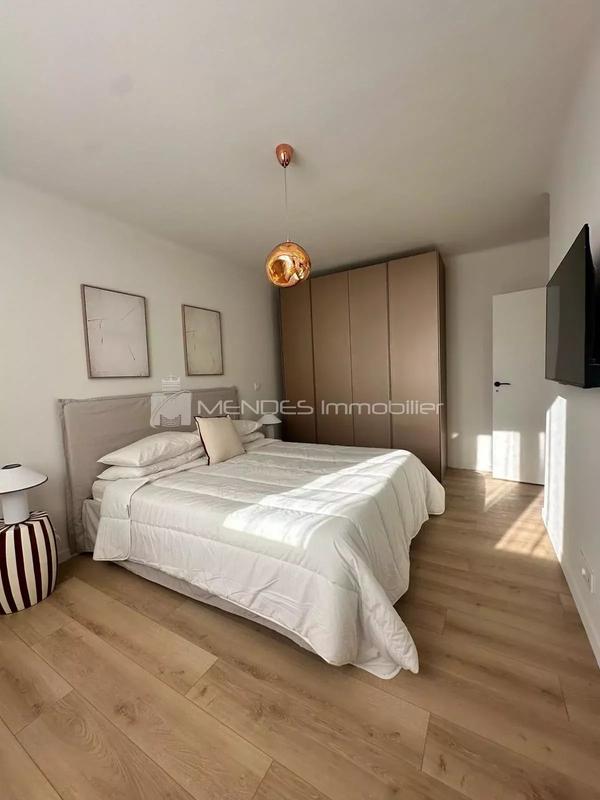 Appartement - 88 m² - 5 pièces