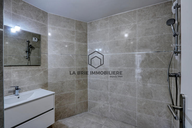 Appartement - 76 m² - 4 pièces