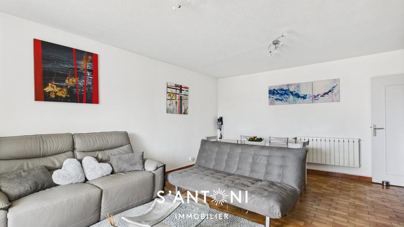 Appartement - 77 m² - 3 pièces
