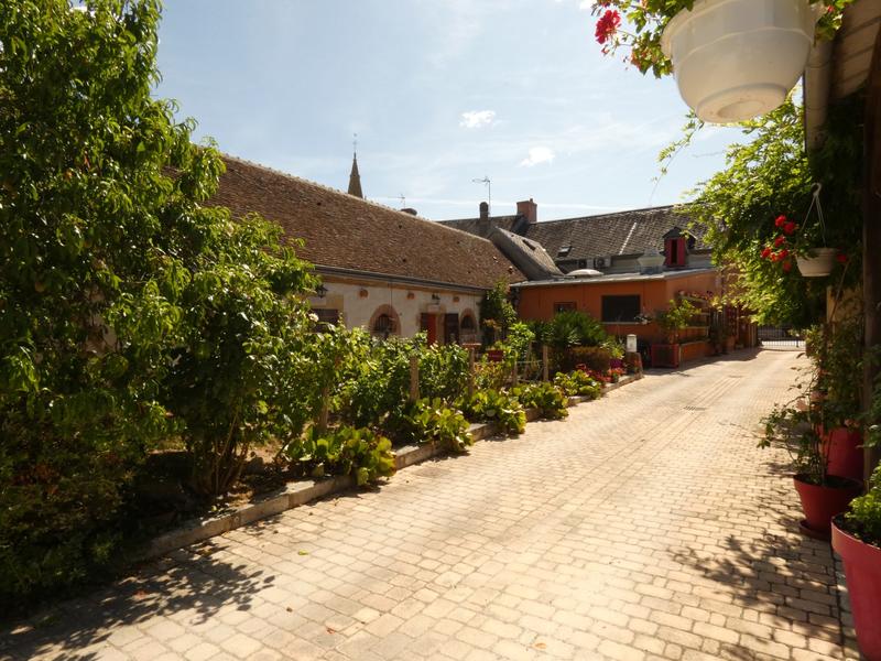 Maison traditionnelle - 340 m² - 12 pièces