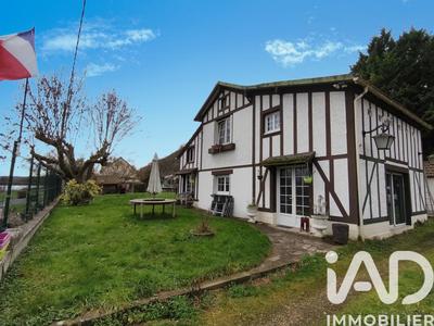 Maison - 90 m² - 5 pièces