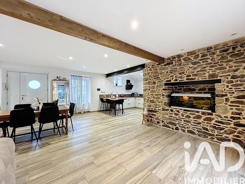 Maison - 143 m² - 6 pièces