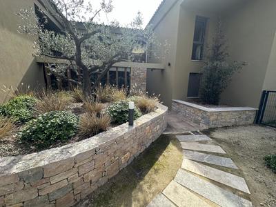 Appartement - 95 m² - 4 pièces