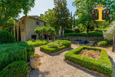 Bastide - 450 m² - 12 pièces