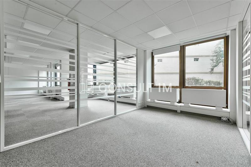 Bureau - 370 m²